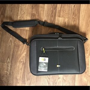 Black Case Logic Laptop Messenger Bag